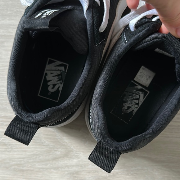 Vans Men's Black and White Sneakers - Picture 8 of 10